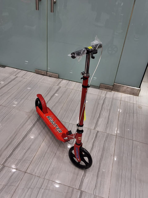 Handbrake Adult Scooter with PU Carbon Steel Frame – Durable, Wide Pedals for Comfortable Riding